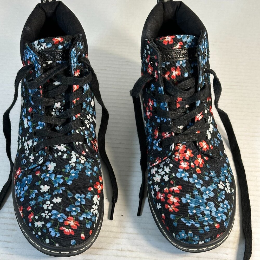 Dr Martens women's size 7 Floral boots
